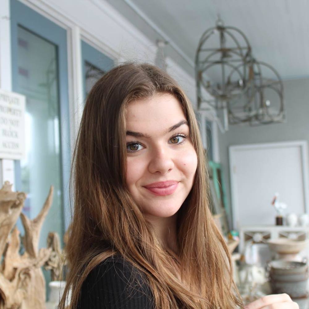 Meet your Posher, Tori